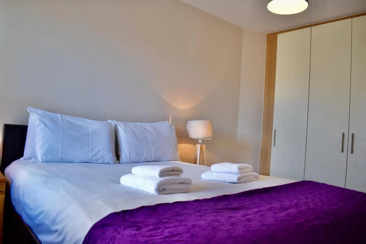Appartamento Modern 2 Bedroom Flat Above Family Run Pub Dublino